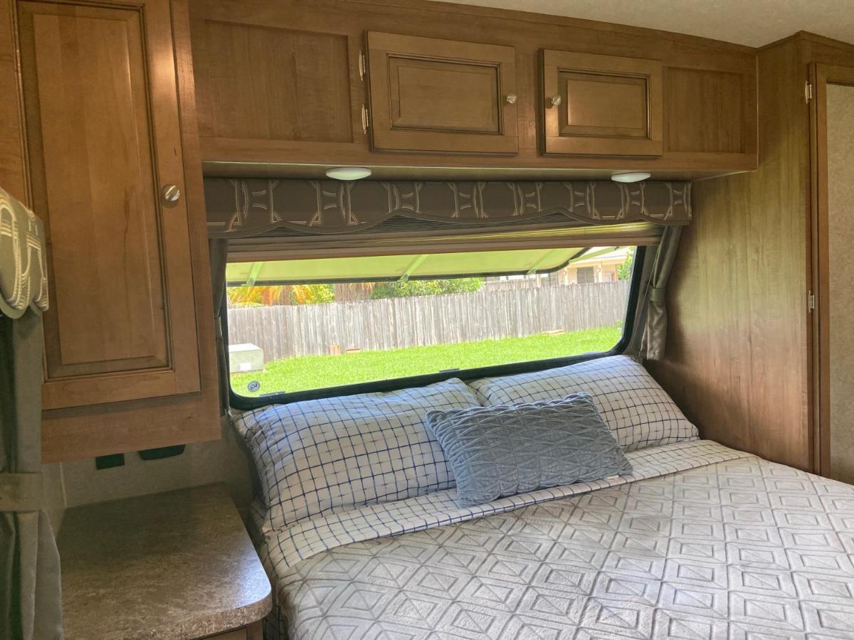 Hotel Cozy Camper - Free Parking Miami Exterior foto
